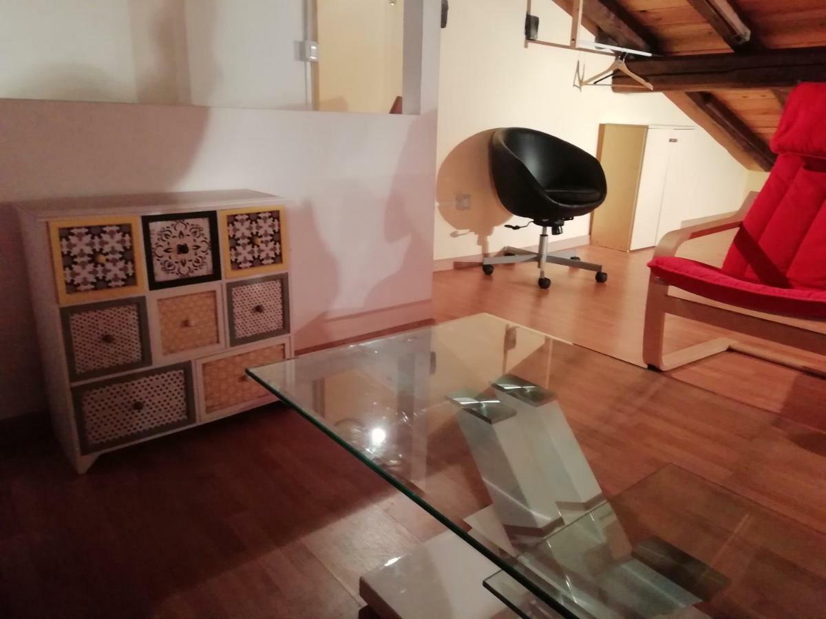 Appartamento con 2 Camere da Letto