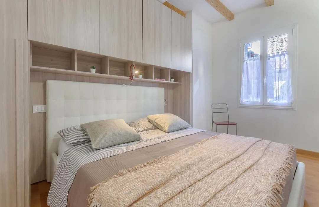 Broccaindosso Apartment Sant'Orsola Hospital Center-1