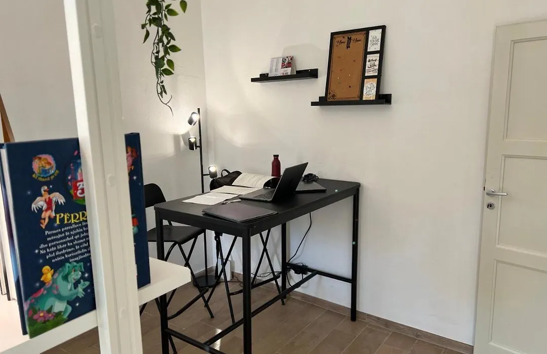 La Casa nel Vicolo-1