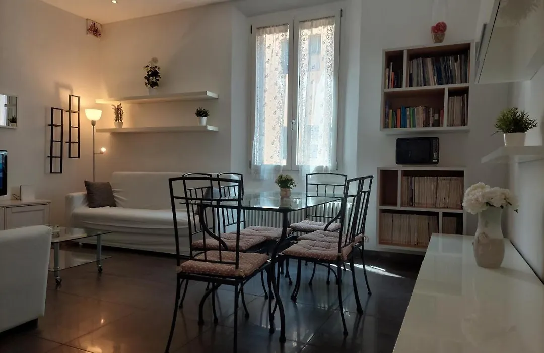 Luxury Station Apartment-1