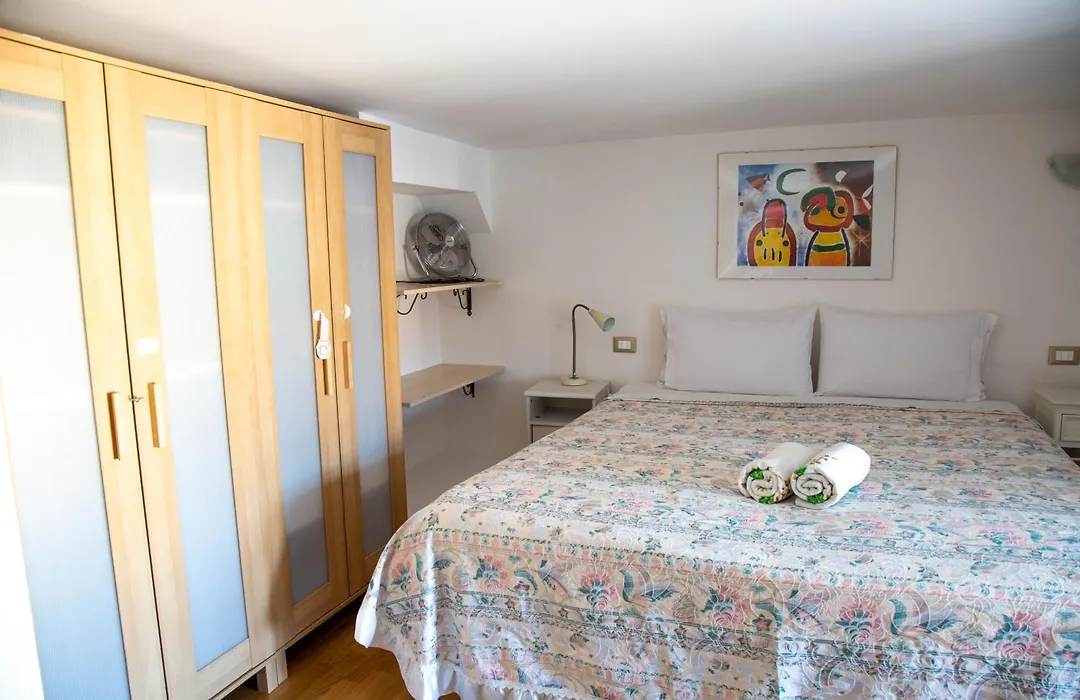 Porta Galliera Apartment-1