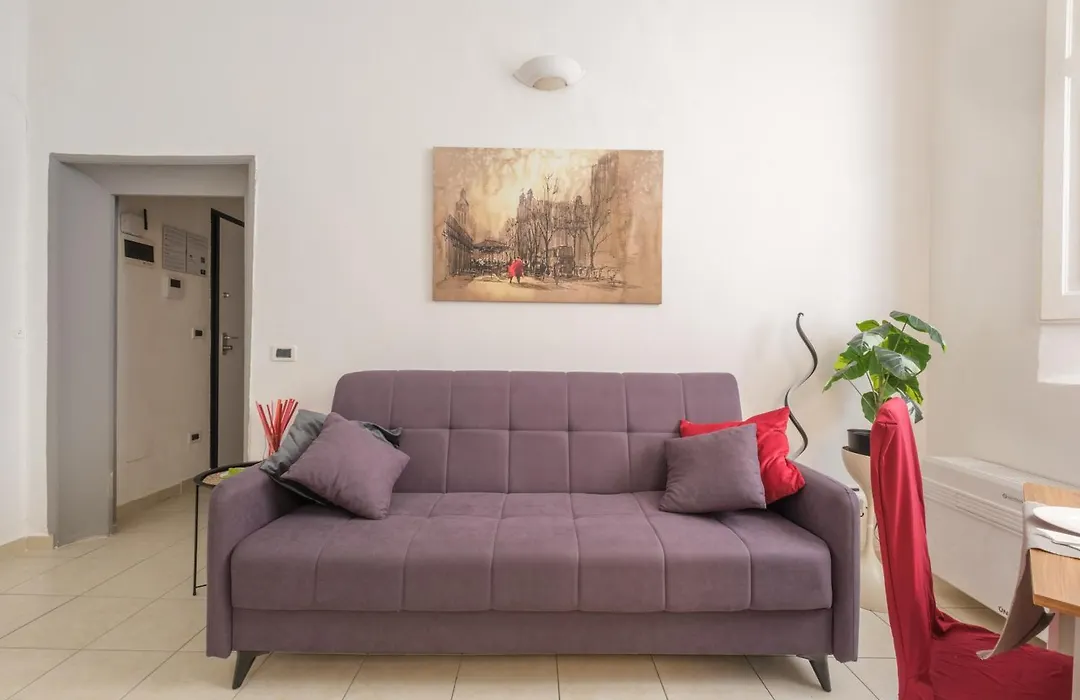 Loungefloor Central Design Apartment-1