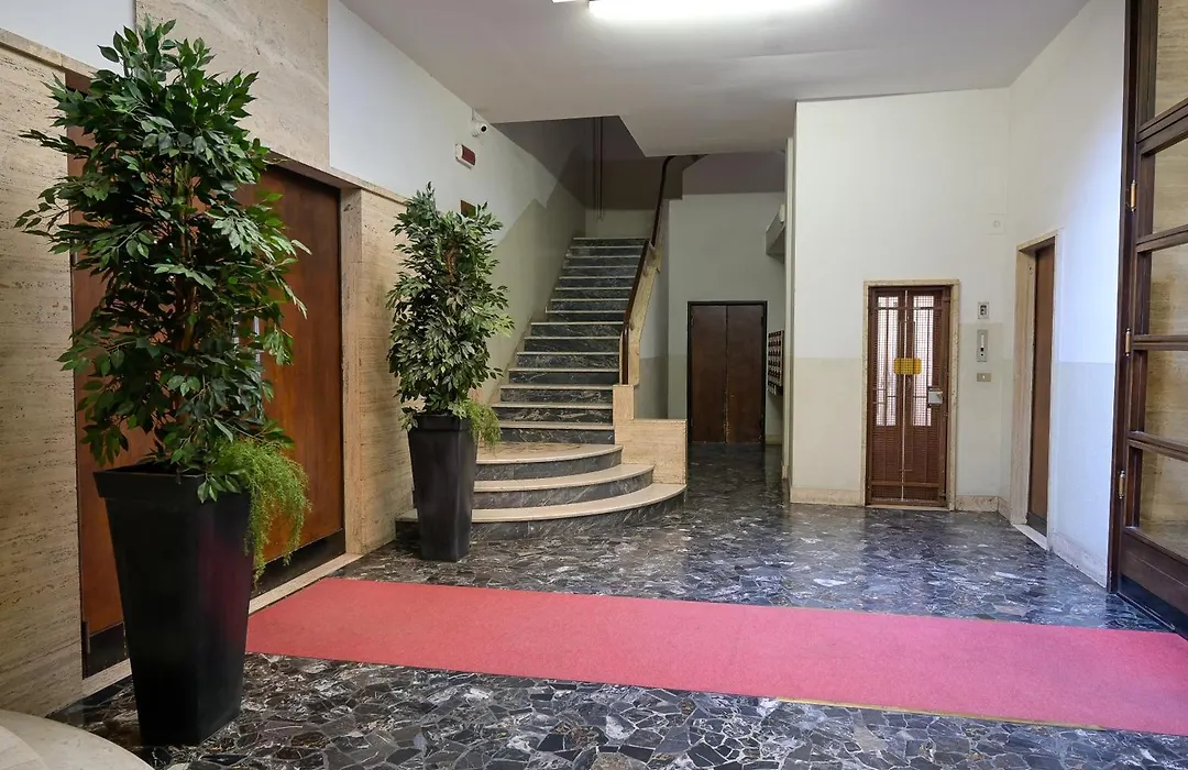 Tuliphouse Marconi-1