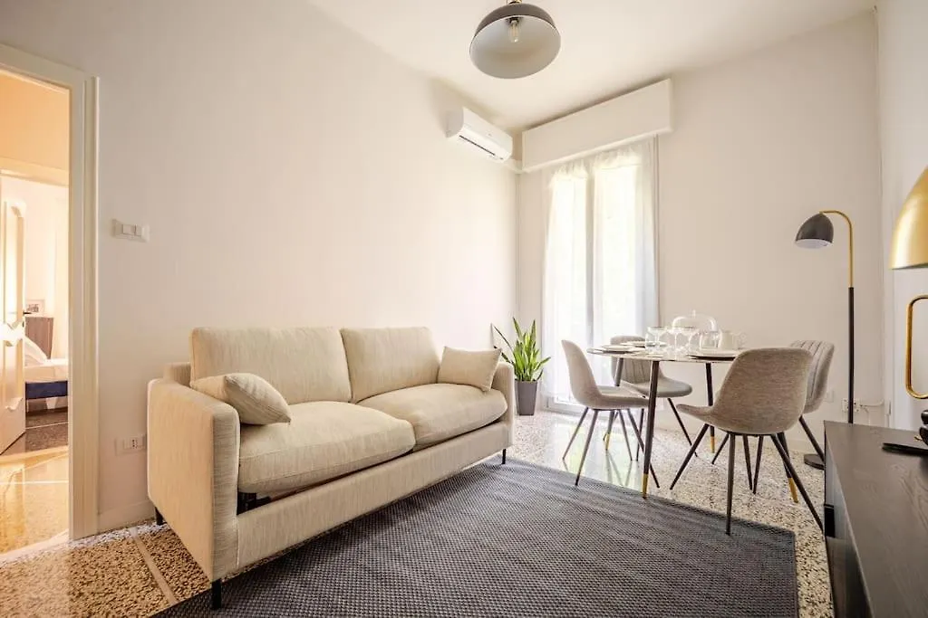 Casa con 2 Camere da Letto e Parcheggio a Bologna-1