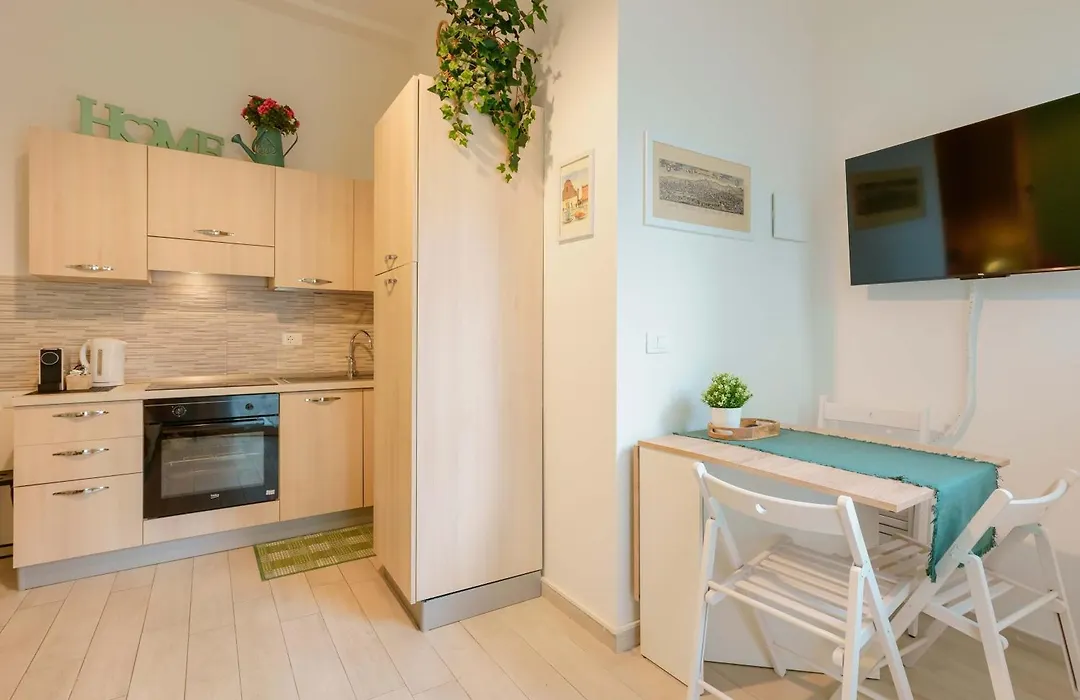 Clari Home-1