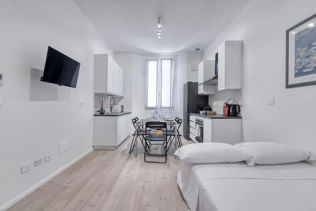 Carbonara Palace 5 - Luxury Comfort Under Medieval Towers-1