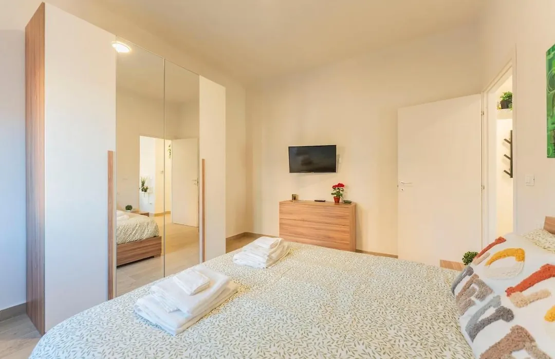 A soli 10 min da Cersaie 2025 - Interno 12 Design e Comfort-1
