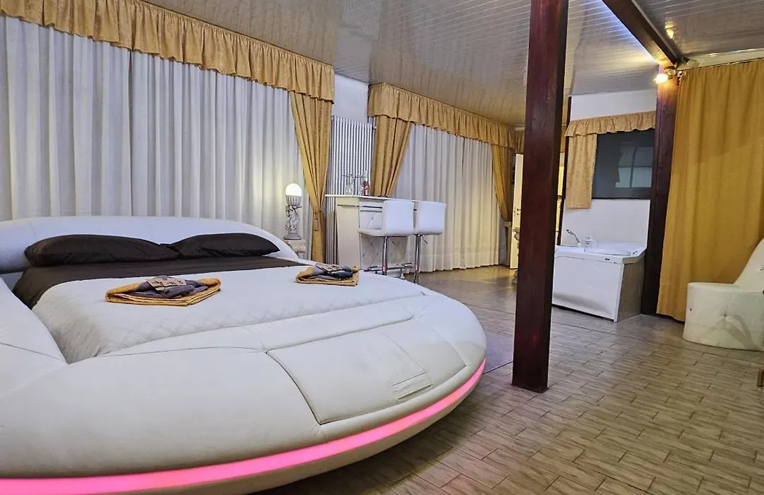King Apartment And Suite-1