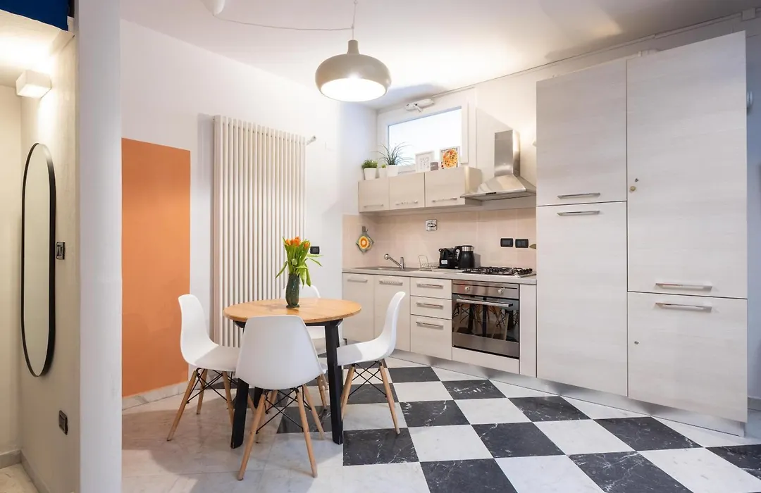 Guesthost - Modern Apartment Near The Central Station!-1