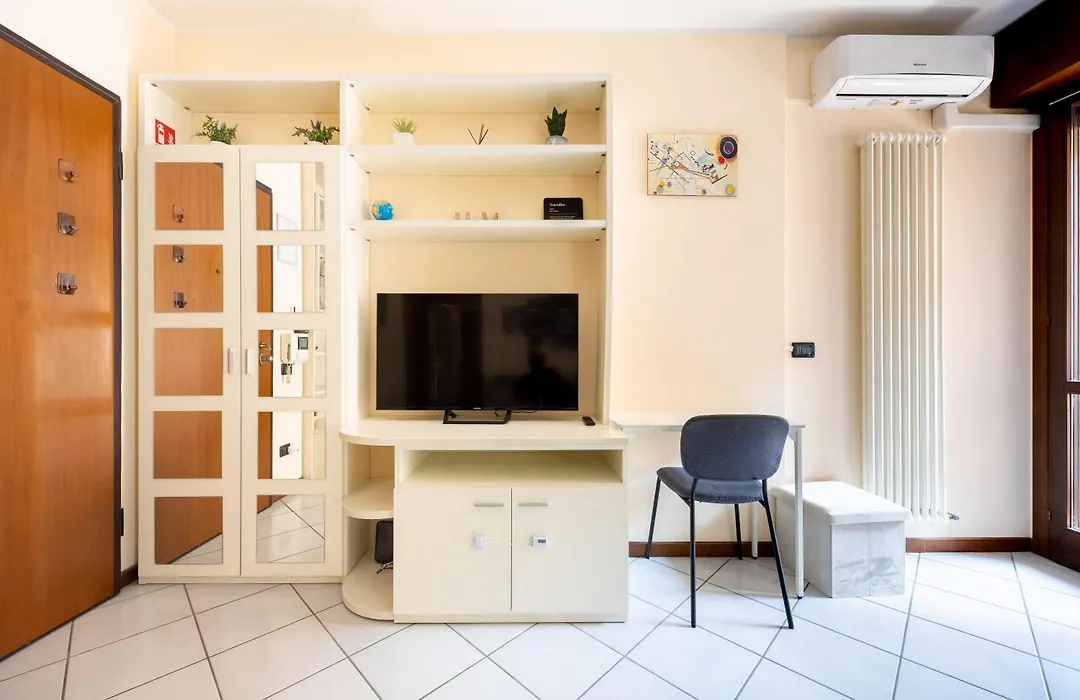 Bologna - The Suite 1 Apartment - Self Check-In-1