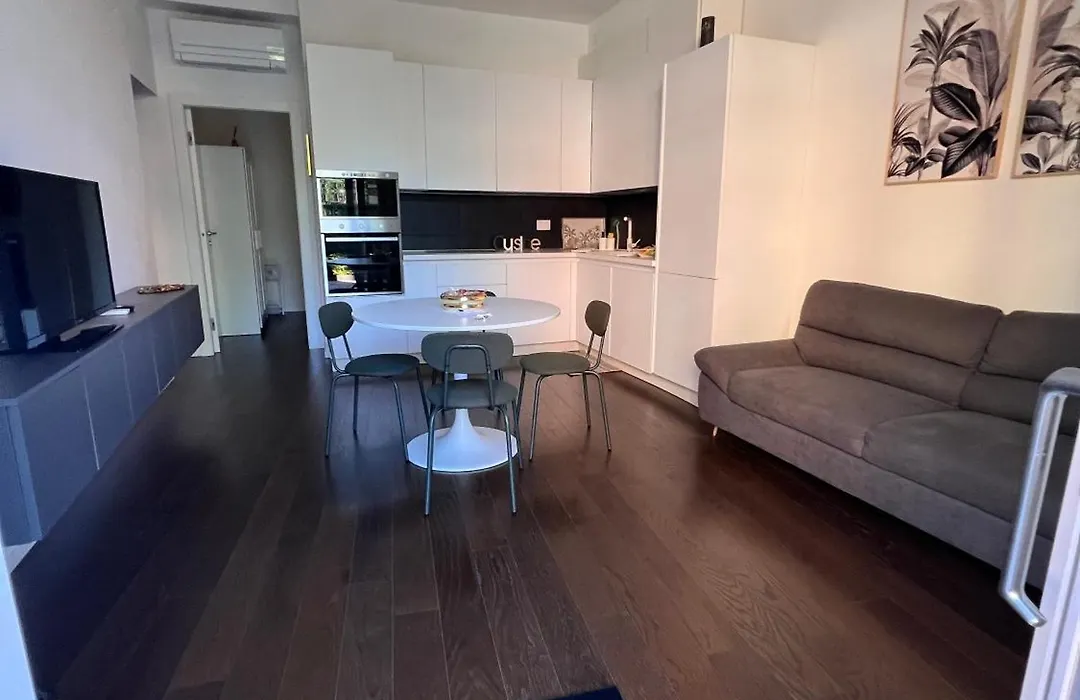 Panigale Deluxe Apartment-1