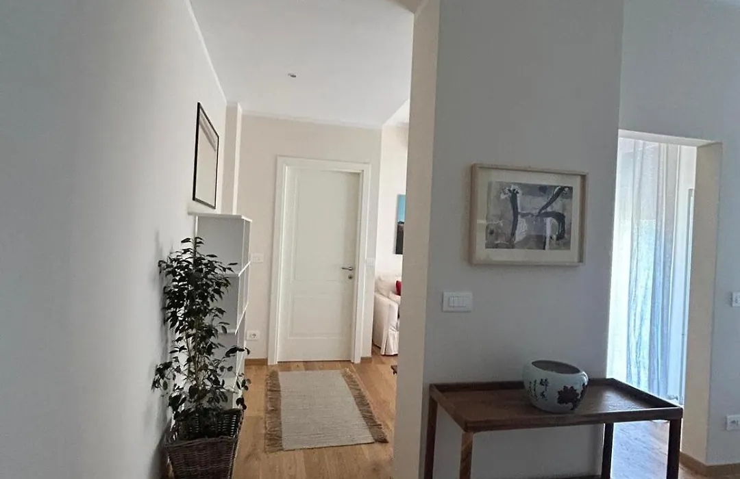 Elegant Apartment In The Heart Of Bologna-1