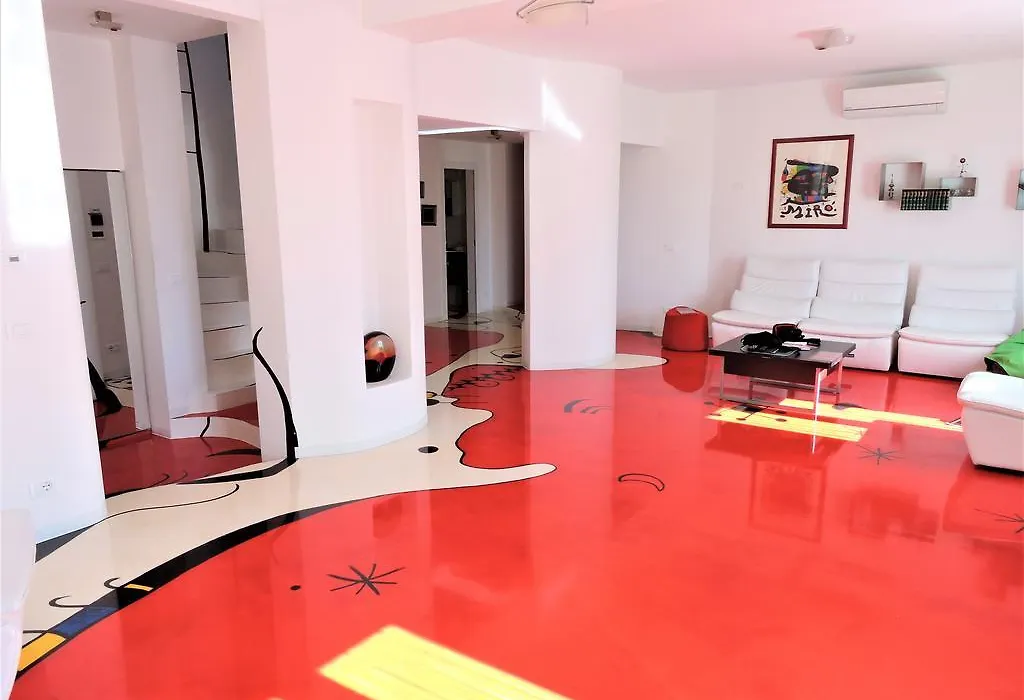 Miro' Holiday Attic-1