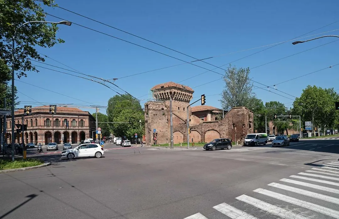 Guesthost - University Of Bologna & Porta San Donato Apartment-1