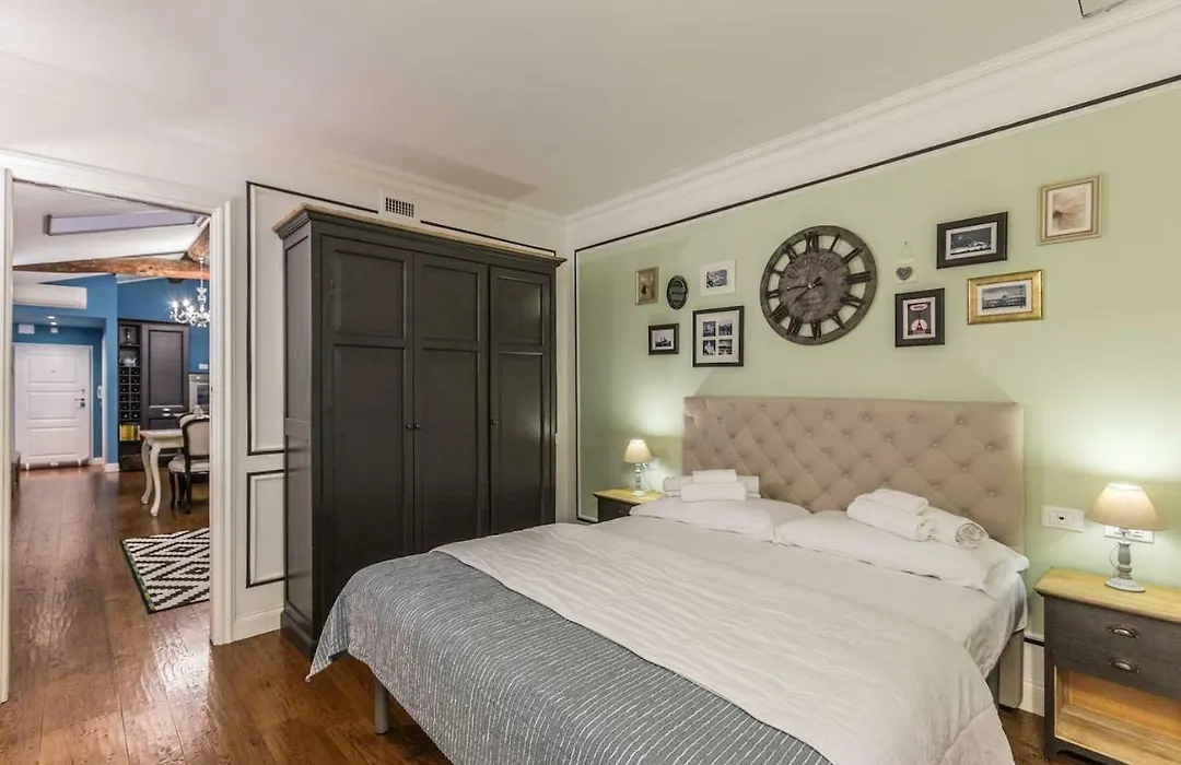 Delightful Carbonesi || The Place Bo Apartments-1