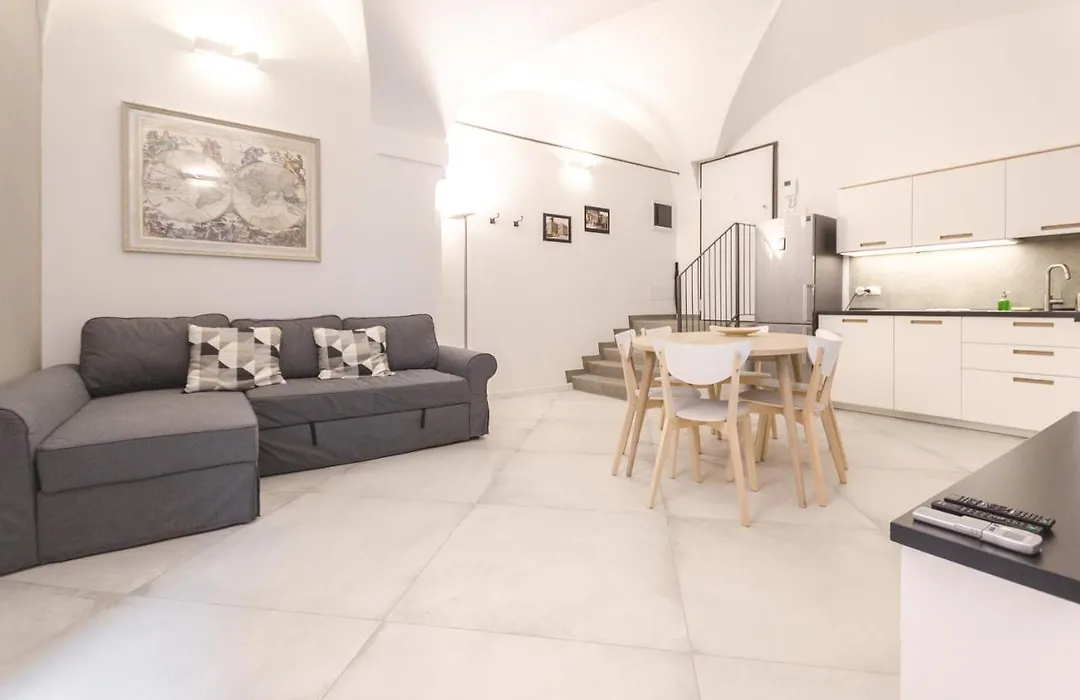 Cartoleria Suite: Spazioso, Moderno e Centrale-1