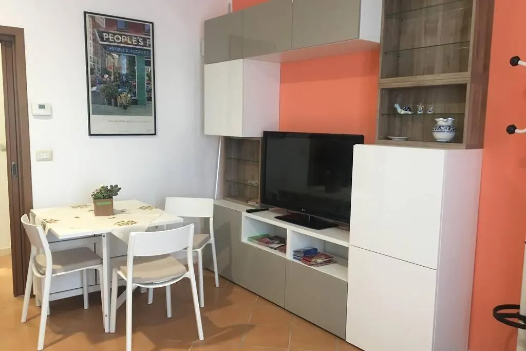 Appartamento Via Montenero-1