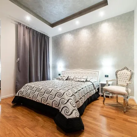FASHION APARTMENT SILVER Bologna-3