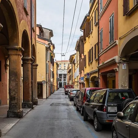 Casa alla Pinacoteca di Bologna by Wonderful Italy-3