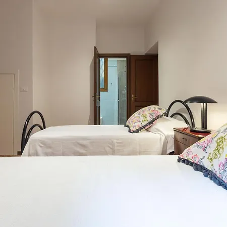 Bologna By Short Holidays 2-2