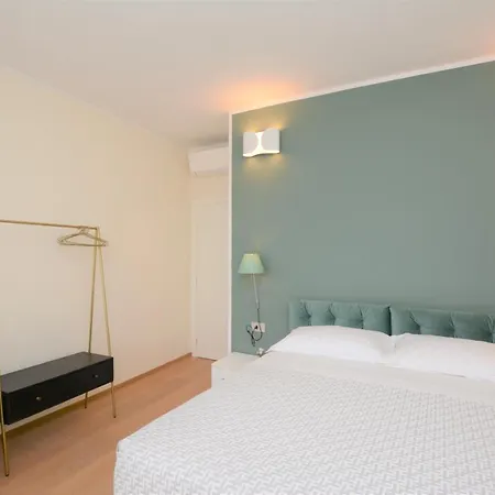 La Dotta apartments - Via Jacopo Barozzi 2-2