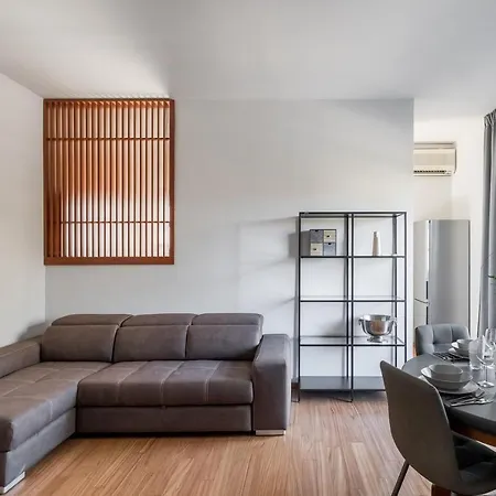 Tagliacozzi Suite Apartment-2