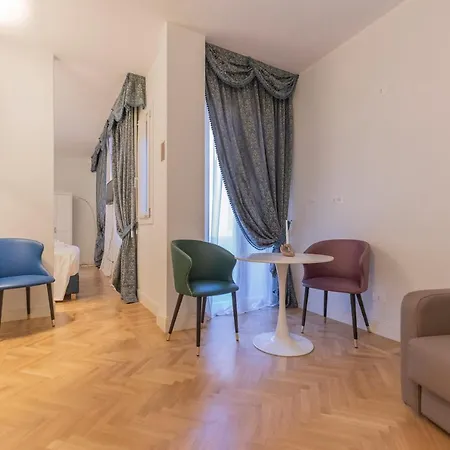 Aldrovandi Luxury Suites&Apartment-2