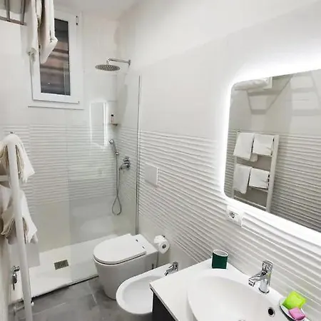 Fiera Station Apartment-2