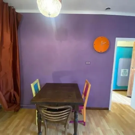SpazioViola appartamento intimo boho style uno spazio magico per l'energia che si respira in un palazzo della vecchia Bologna Qui nulla è perfetto ma tutto racconta No Wi-Fi No aria condizionata-2