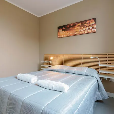 West Side Bologna Apartment By Lesdomus-3