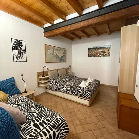 Casa Vacanze Myrasol-3