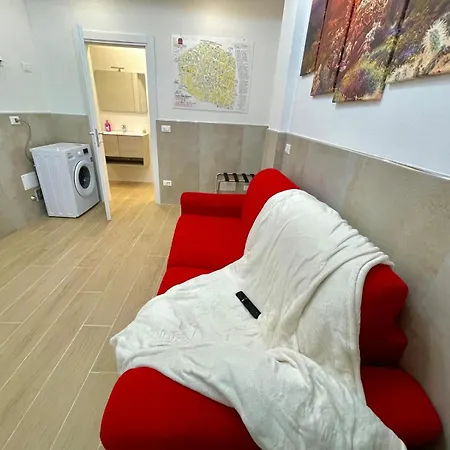 50 Tourist House Bologna - Pratello - Self check-in-3