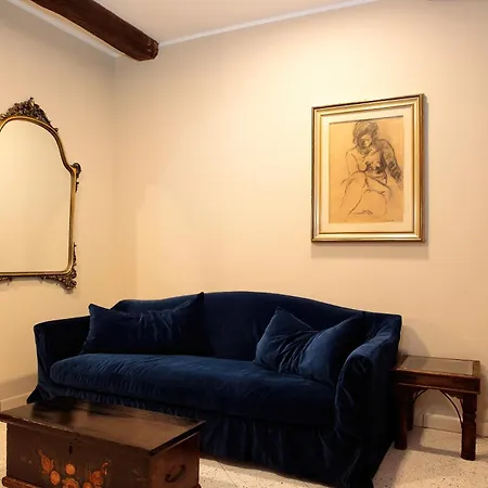 Saint Charles Apartment-2