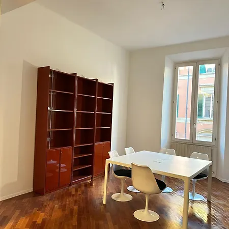whouse large suite apartment indipendenza-3