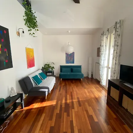 La Casa di Giulia, spazioso loft su due livelli a 10 minuti di macchina dal centro-3