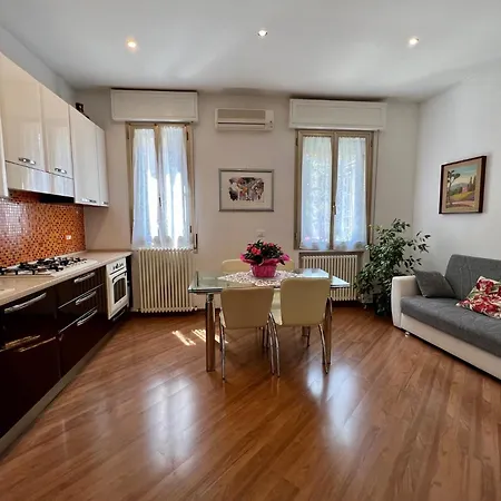 Charming apartment near Saragozza Bologna-3