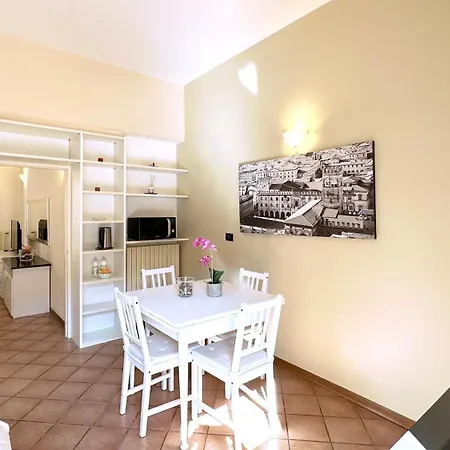 Int 12 - Appartamento dei Gerani by Residence San Luca-2