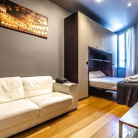Casa Riva Romance-2