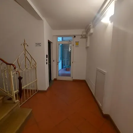 Fuori Portico Rialto-3