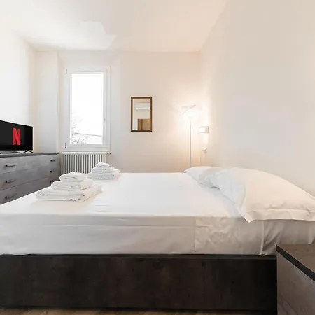 Carracci House - Free Parking - Station - Center e Fiera-3
