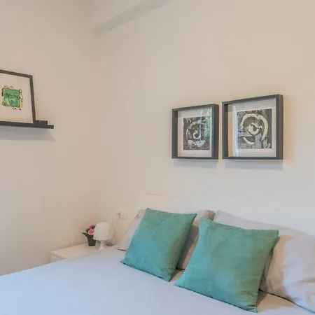 A soli 10 min da Cersaie 2025 - Interno 4 con Design e Comfort-3
