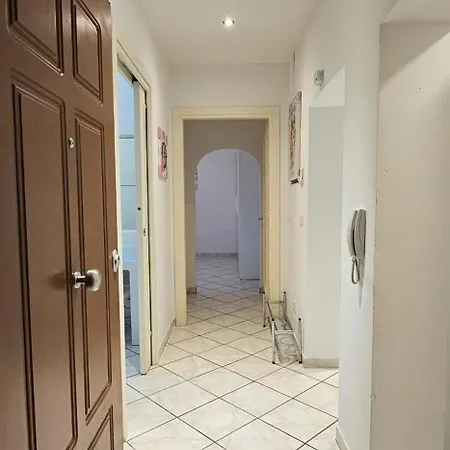 Luxury Station Apartment-2