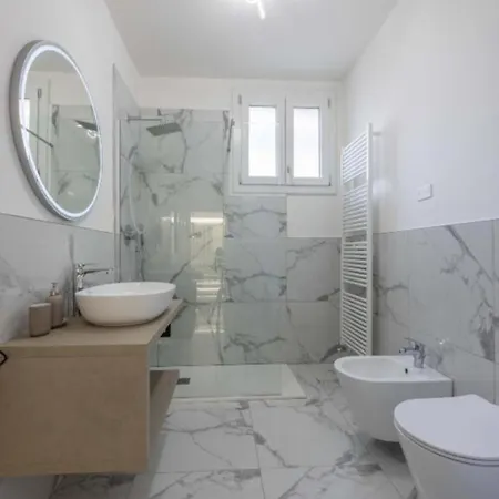 Superior Apartment Station-3