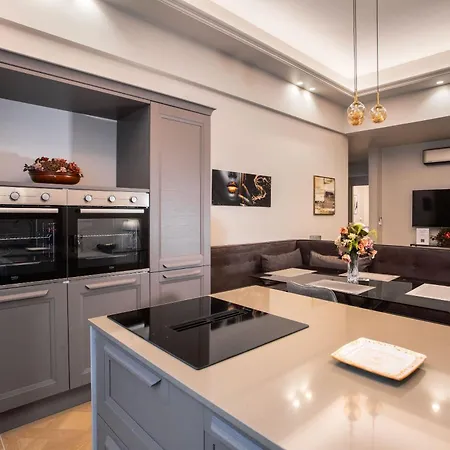 Cavour Suite Apartments-3