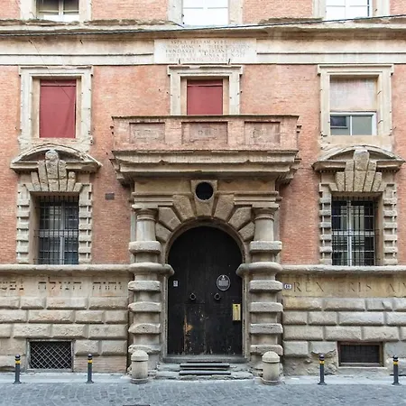 Design Suite In Historical Palace-3