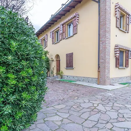 Appartamento in corte privata doppio parcheggio gratuito-2