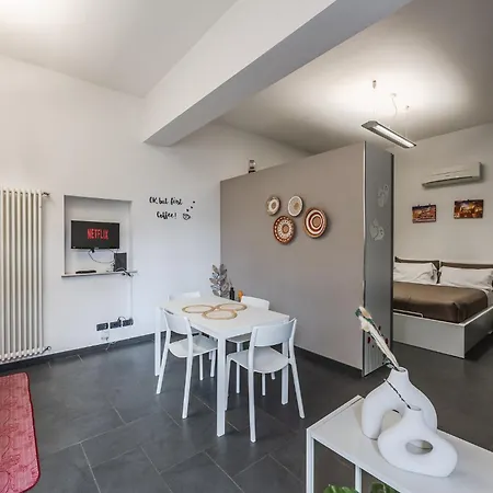 *Love'N Fly Apartament * Airport- Ducati-2