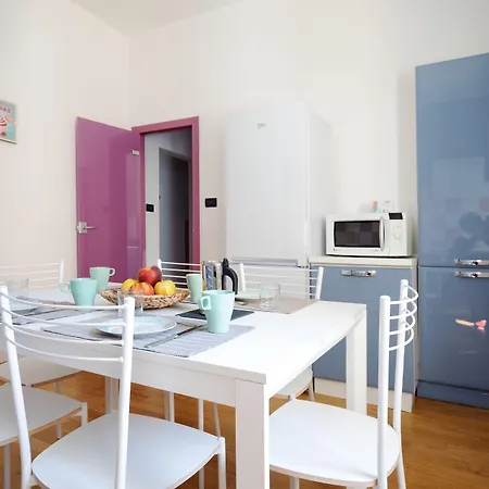 Guesthost - Sant'Orsola Colorful Huge Apartment-2