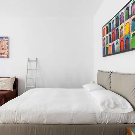 Largo Molina Studio I By Wonderful Italy-2