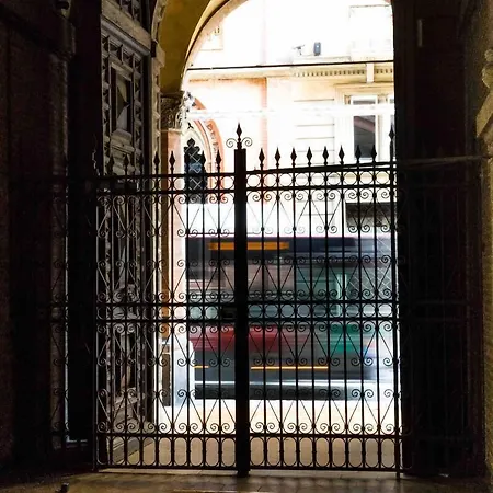 Casa Garisenda By Wonderful Italy-3